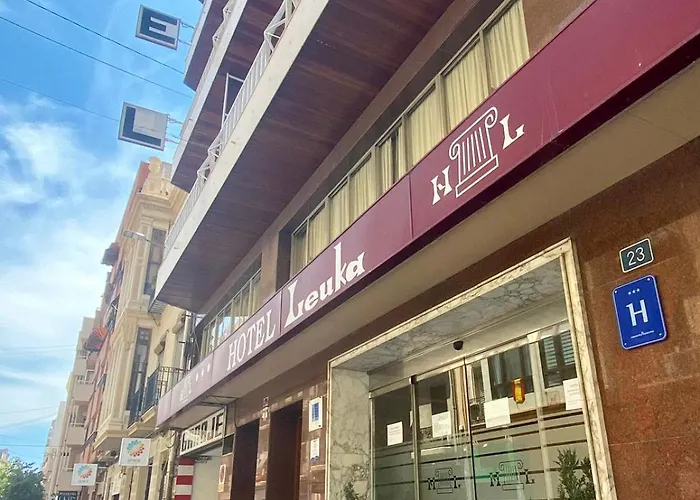 Leuka Ξενοδοχείο 3*