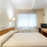 レウカ 3*