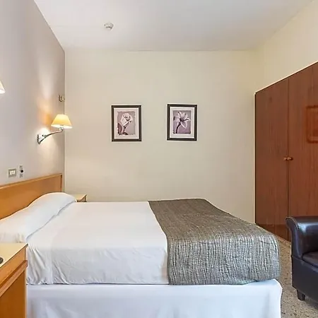 Leuka Hotel 3*