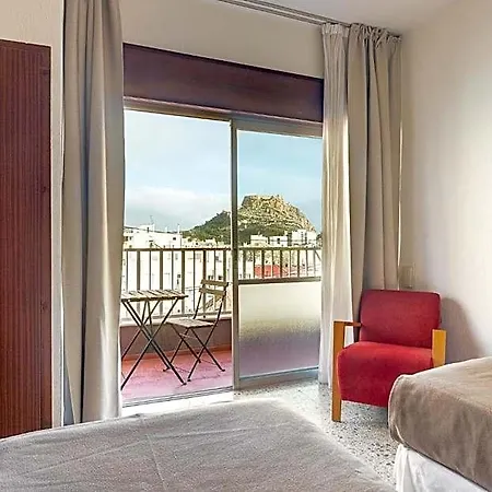 Hotel Leuka 3*