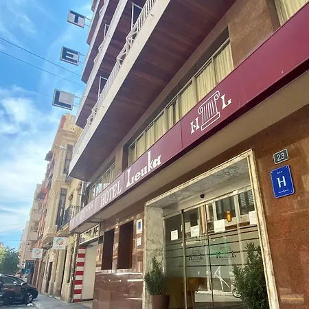 Leuka Ξενοδοχείο 3*