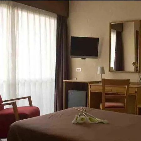 Leuka Ξενοδοχείο