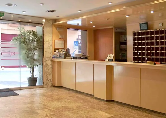 Leuka Hotel 3*