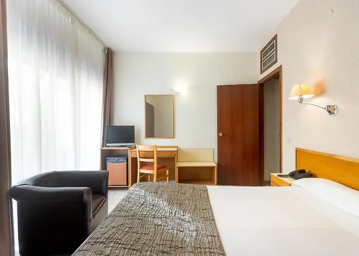 Leuka Hotel 3*